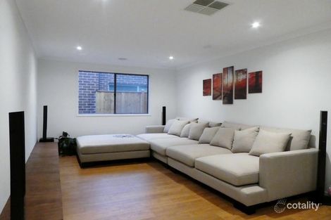 Property photo of 73 Quarters Boulevard Cranbourne West VIC 3977