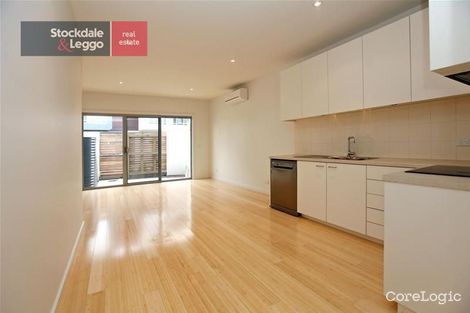 Property photo of 22 Waxflower Crescent Bundoora VIC 3083