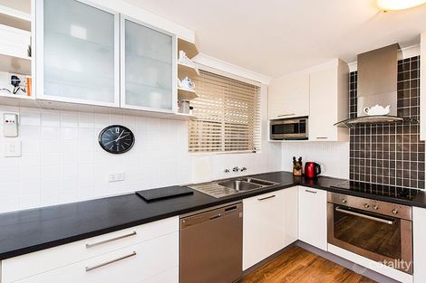 Property photo of 98 Winterfold Road Samson WA 6163