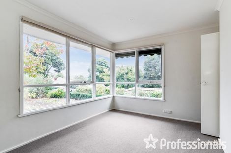 Property photo of 18 Bellara Drive Mooroolbark VIC 3138