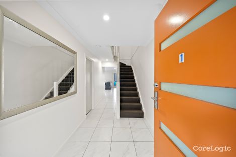 Property photo of 1/32-34 Denham Circuit Willow Vale QLD 4209