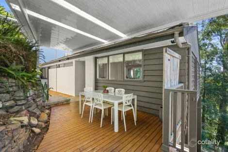 35 Hillcrest St, Terrigal, NSW 2260