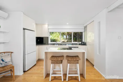 Property photo of 35 Hillcrest Street Terrigal NSW 2260