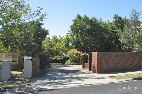 Property photo of 2/92 Strathalbyn Street Kew East VIC 3102