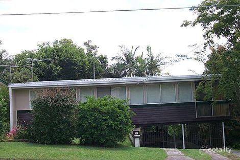 27 Coleridge St, Stafford Heights, QLD 4053