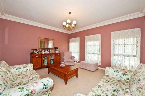 Property photo of 1 Linacre Street Watsonia VIC 3087