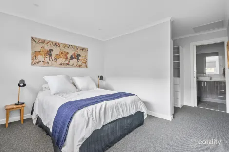Property photo of 54 Fletcher Street Essendon VIC 3040