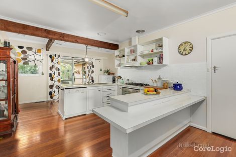 Property photo of 10 Risdon Drive Notting Hill VIC 3168