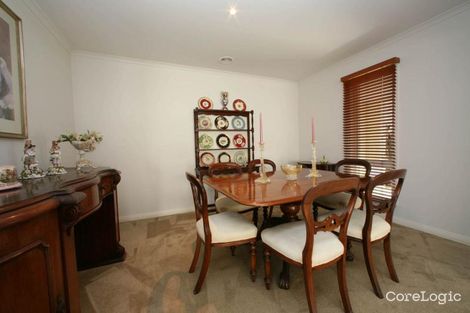 Property photo of 38 Sovereign Manors Crescent Rowville VIC 3178