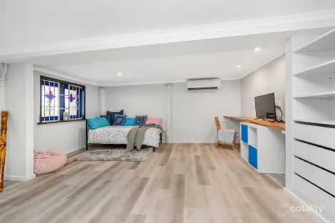 Property photo of 171 Francis Street West End QLD 4810