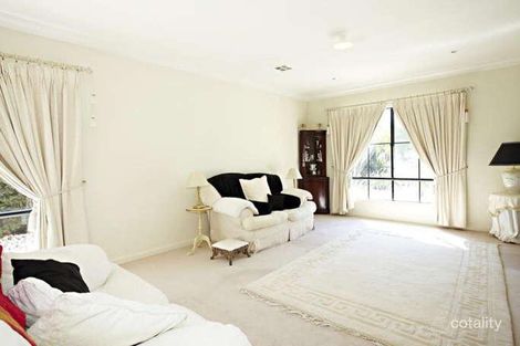 Property photo of 33 Treeby Boulevard Mordialloc VIC 3195