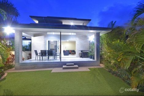 24 Sorbiston St, Holland Park West, QLD 4121