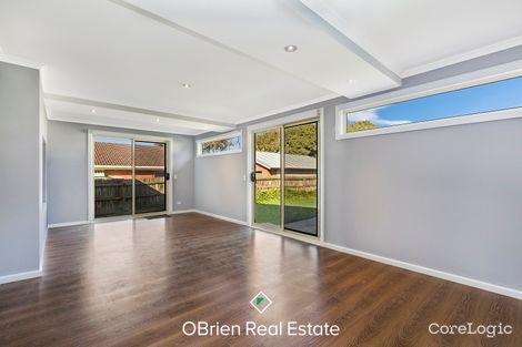 Property photo of 42 Wood Street Drouin VIC 3818