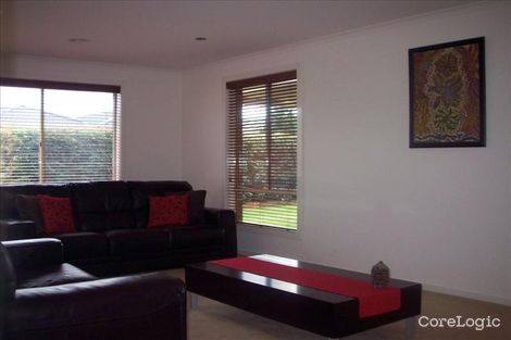 Property photo of 12 Sunnybrae Circuit Cairnlea VIC 3023