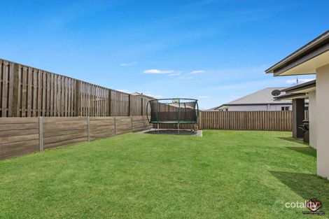 Property photo of 10 Whitsunday Circuit Pimpama QLD 4209