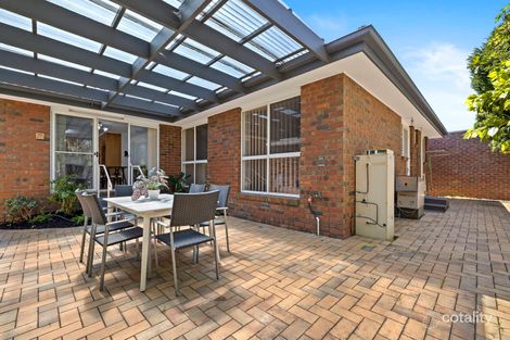 Property photo of 2/18 Hinkler Avenue Bentleigh East VIC 3165