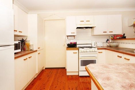 Property photo of 38 Adam Avenue Rutherford NSW 2320