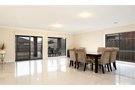 Property photo of 98 William Thwaites Boulevard Cranbourne North VIC 3977