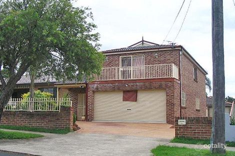 79 Old Kent Rd, Greenacre, NSW 2190