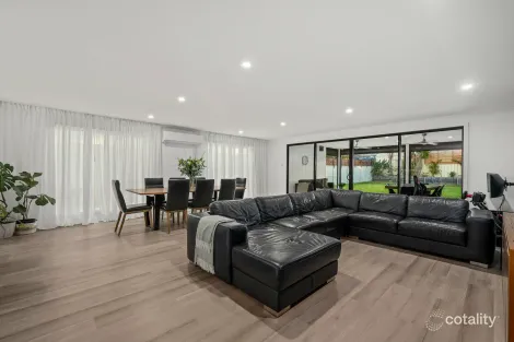 Property photo of 17 Cambridge Street Port Noarlunga South SA 5167
