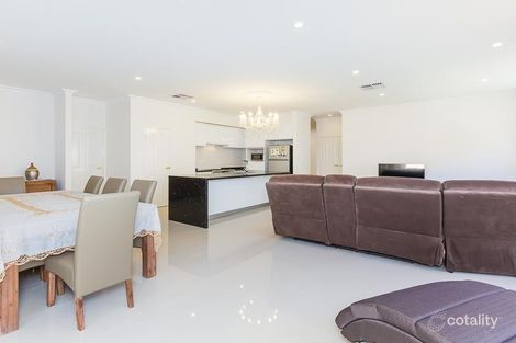 Property photo of 15 Renoir Way Southern River WA 6110