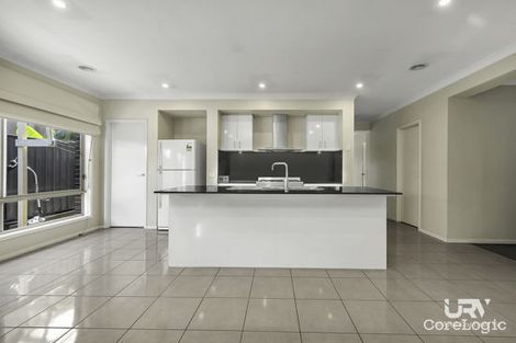 16 Bottlebrush Rd, Craigieburn, VIC 3064