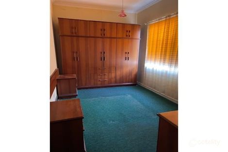 Property photo of 20 Bird Street York WA 6302