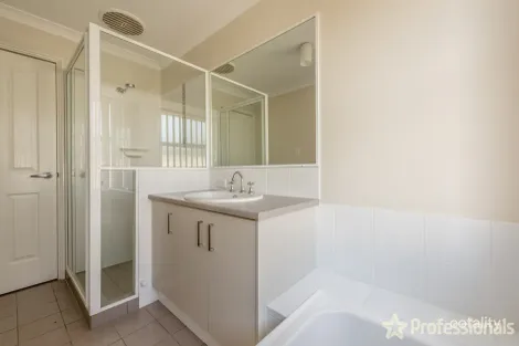 Property photo of 4/376 Chapman Road Bluff Point WA 6530