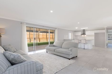 Property photo of 7 Diamond Street Riverview QLD 4303