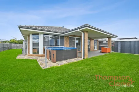 Property photo of 26 Grasshawk Drive Chisholm NSW 2322