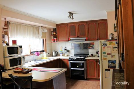 Property photo of 2 Constance Court Narre Warren VIC 3805