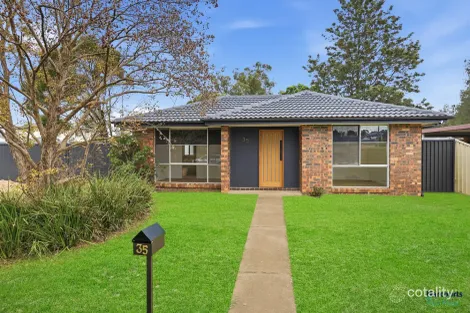 35 Solander Dr, St Clair, NSW 2759