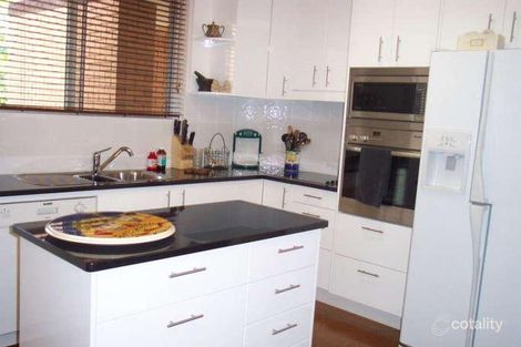 Property photo of 2/61 Rialto Street Coorparoo QLD 4151