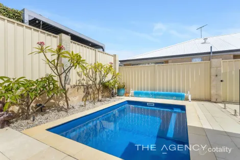 Property photo of 3 Clew Way Jindalee WA 6036