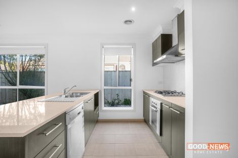 Property photo of 22 Gungurra Grove Wyndham Vale VIC 3024
