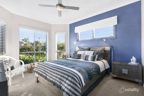 Property photo of 16 Streeton Avenue Kanahooka NSW 2530