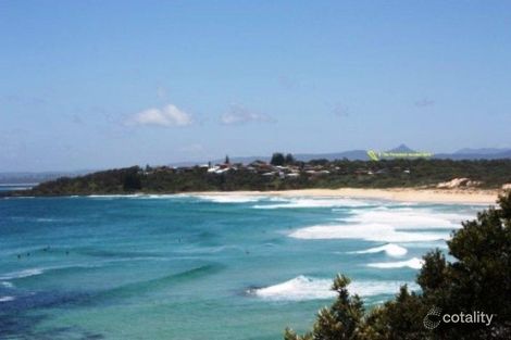 Property photo of 8 The Foredeck Manyana NSW 2539