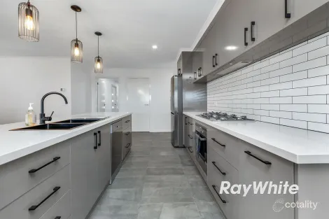 Property photo of 70 Magnolia Drive Echuca VIC 3564