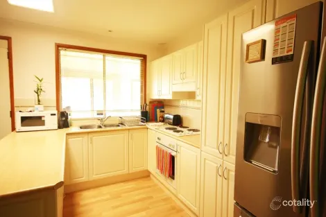Property photo of 2 Johnson Place Ruse NSW 2560