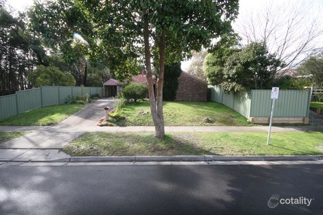 100 Barmah Dr W, Wantirna, VIC 3152