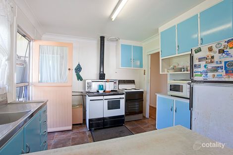 Property photo of 4 Percy Street Newtown QLD 4350