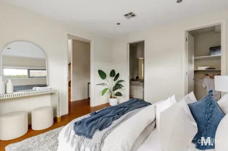 Property photo of 25B Price Street Essendon VIC 3040