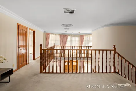 Property photo of 22 Browning Crescent Avondale Heights VIC 3034