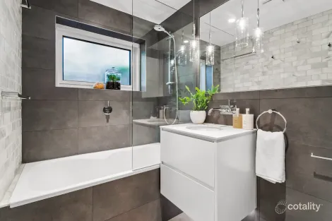 Property photo of 1/3 Landenburg Place Greenwich NSW 2065