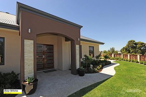 Property photo of 2 Nouveau Turn Aveley WA 6069