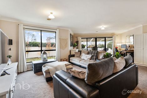 Property photo of 5 Burrows Court Orange NSW 2800