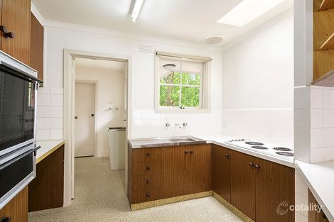 Property photo of 2/11 Glen Ebor Avenue Blackburn VIC 3130