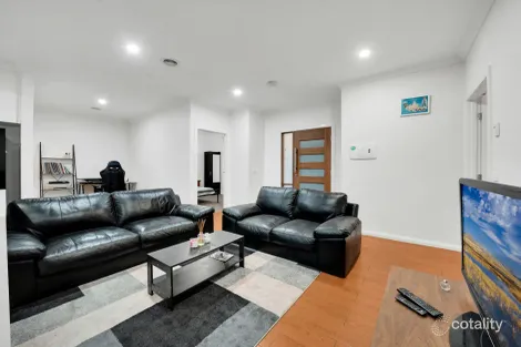 Property photo of 2/3 Macey Street Cranbourne VIC 3977