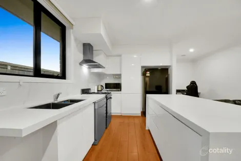 Property photo of 2/3 Macey Street Cranbourne VIC 3977