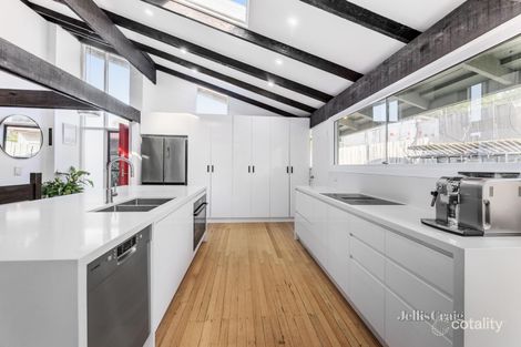 Property photo of 10 Sinclair Avenue Templestowe Lower VIC 3107
